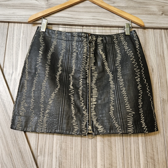Free People Rock The Croc Black Lamb Leather Skirt - Picture 5 of 16